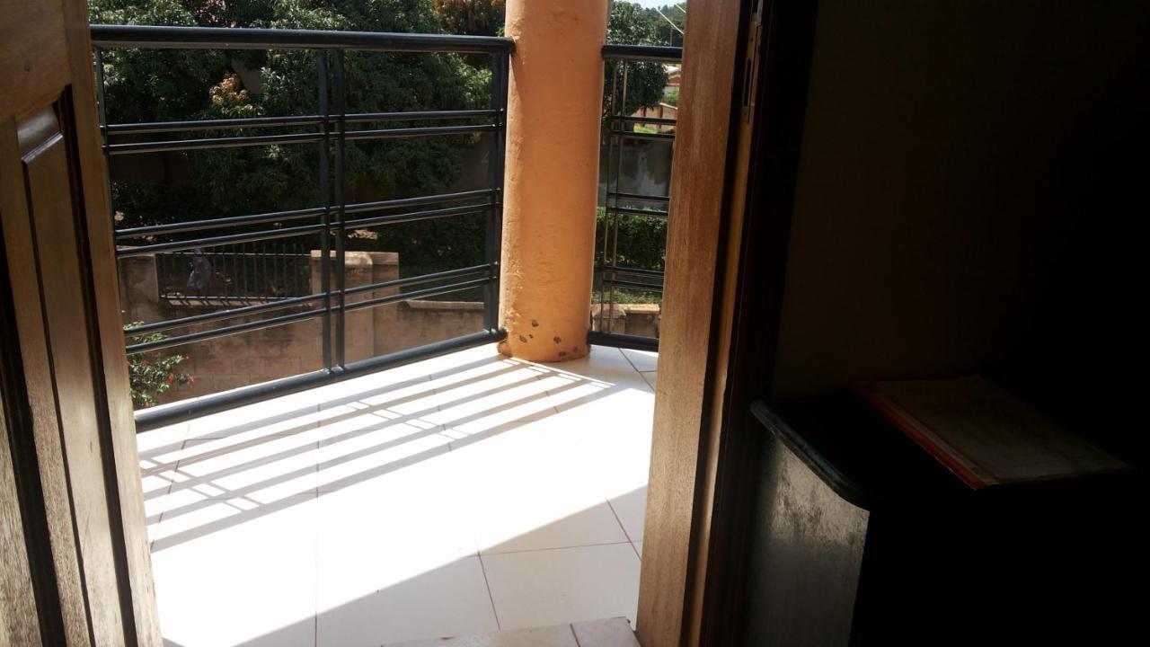 Westcliff Hotel Lira Exterior photo